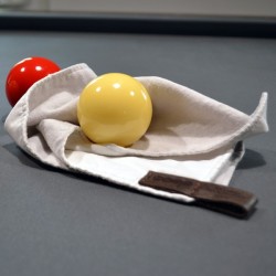 Ball cleaner